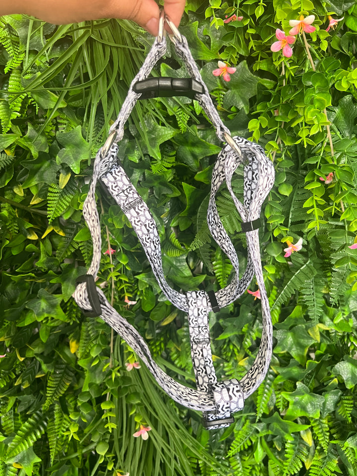 OUTLET- Sample: Step in Strap Harness