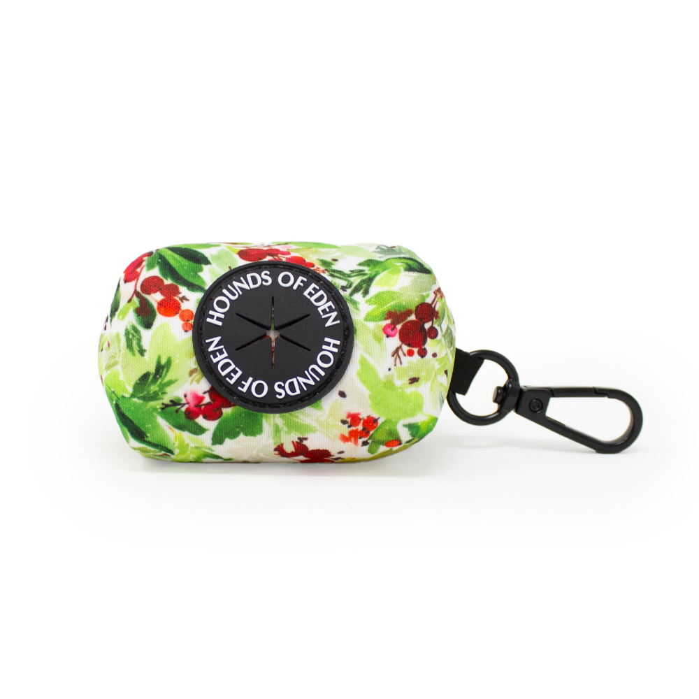 Winter Spruce & Berries poop bag holder